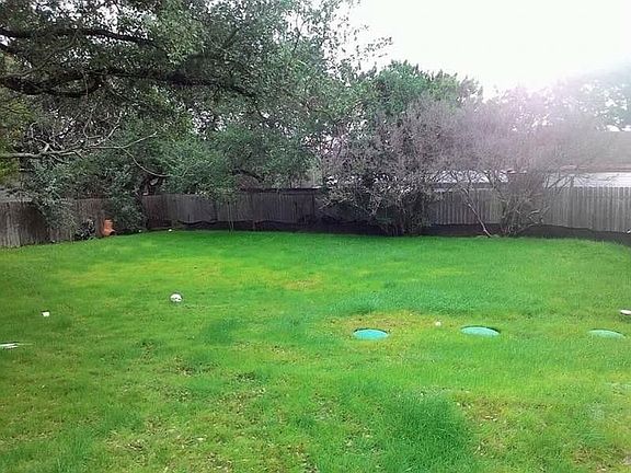 Huge Fenced in Back yard