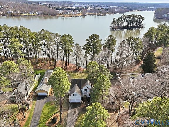 2nd image of 14403 Shelter Cove Rd