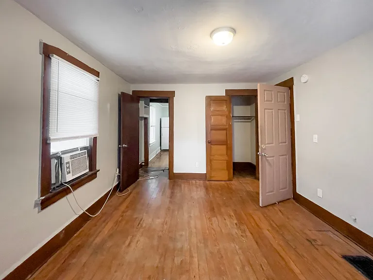 1405 W Jackson St — Photo 21