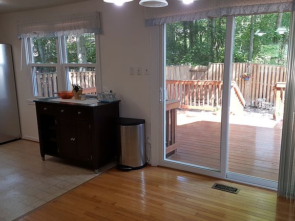 4th image of 3012 Talking Rock Dr