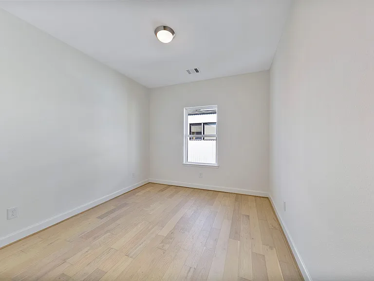 946 Judiway St — Photo 36