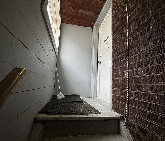 374 Campbell Ave #4 — Photo 15