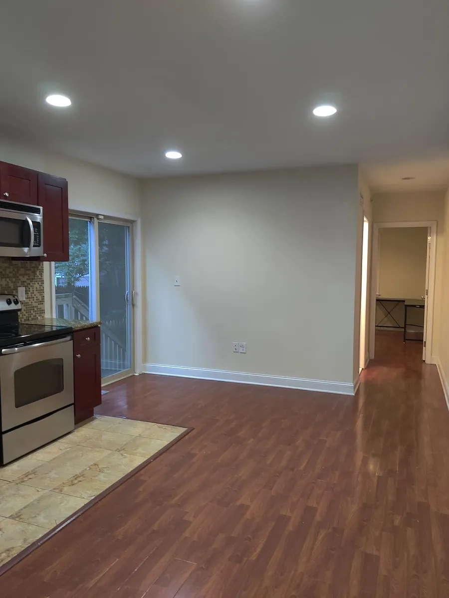 Building Photo - 1413 N 17th St #3R1