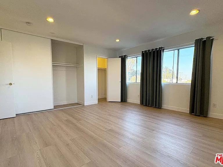 870 Figueroa Ter #1 — Photo 18