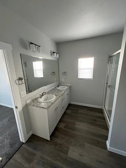4 bed, 2023 sqft, $2,700 — Photo 4