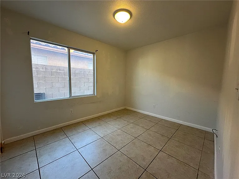 8275 Cedar Leaf Dr — Photo 11