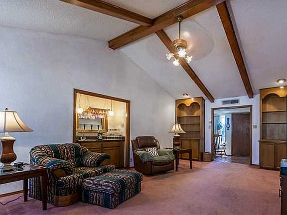 5th image of 1348 Vista Granada Dr