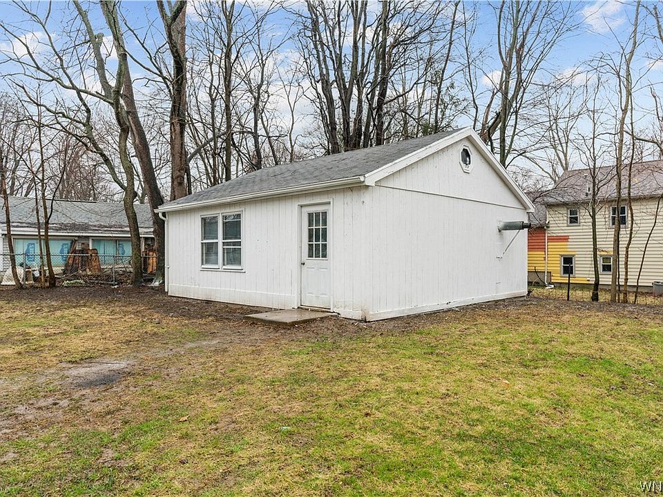 6906 Putnam Dr, Derby, NY 14047 Zillow