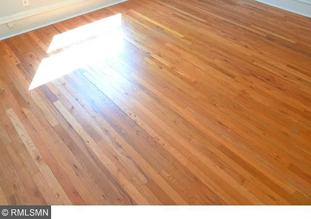 1051 17th Ave SE — Photo 8