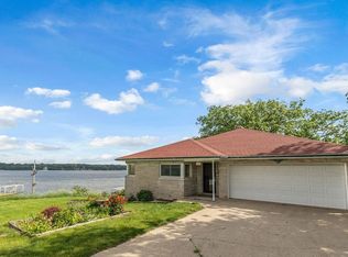 2145 E Dickinson Ave, Decatur, IL 62521