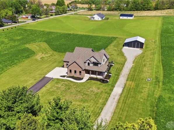 1030 Stevenson Rd, Xenia, OH 45385