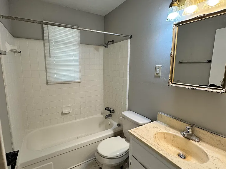 4956 Durbin Ave — Photo 8