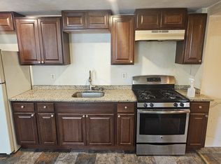 34 Woodlawn St #B, Everett, MA 02149