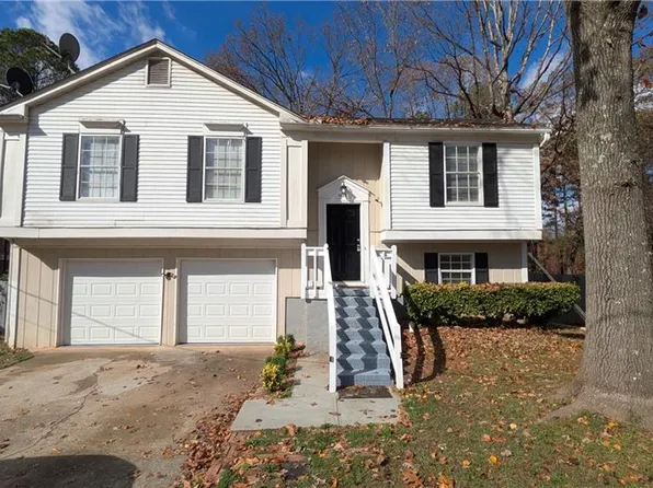 1462 Shenta Oak Dr, Norcross, GA 30093