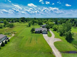 5522 Newark Rd, Imlay City, MI 48444