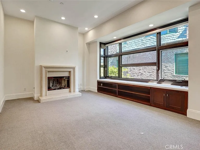 2323 S Beverly Glen Blvd #8 — Photo 15