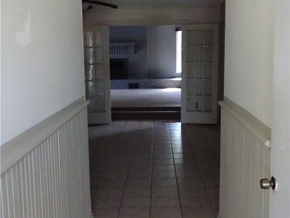 2nd image of 725 Lisa Ln