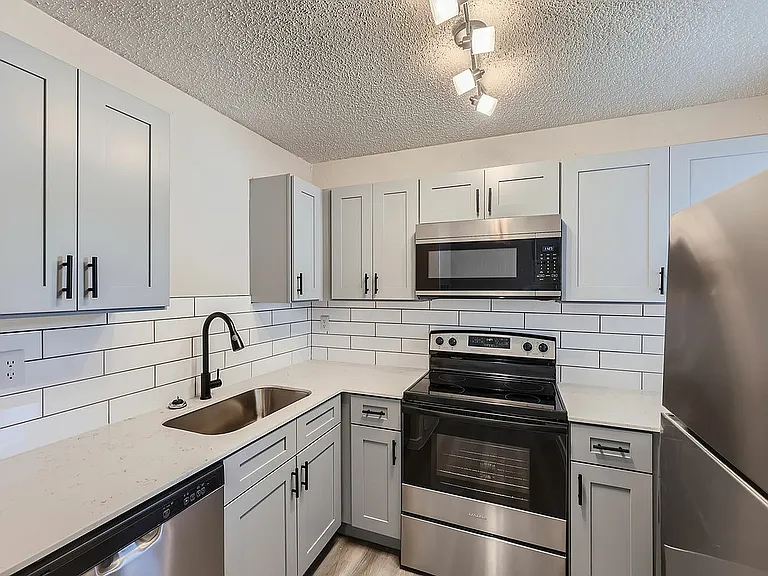 Rise West Arlington — Photo 3