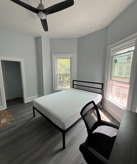 1211 Madison St #2 — Photo 8