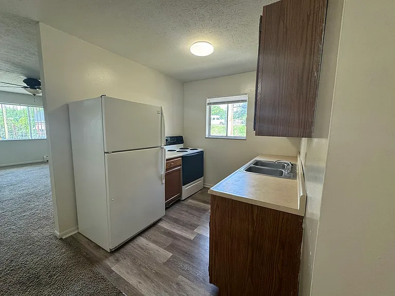4438 Hamilton Ave #4 — Photo 4