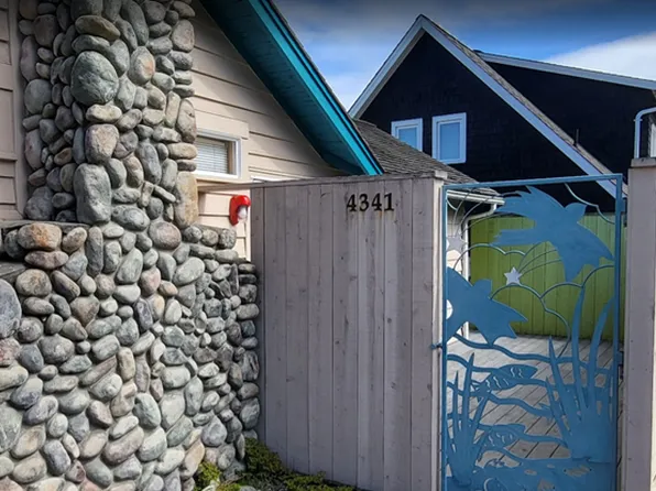 4341 Wateredge Dr, Langley, WA 98260