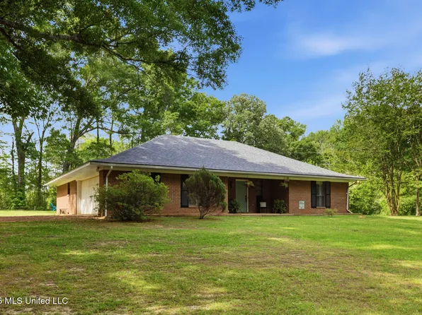 19055 Midway Rd, Terry, MS 39170
