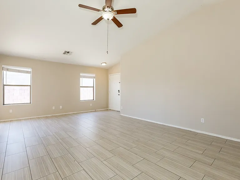 2460 W Tanner Ranch Rd — Photo 5