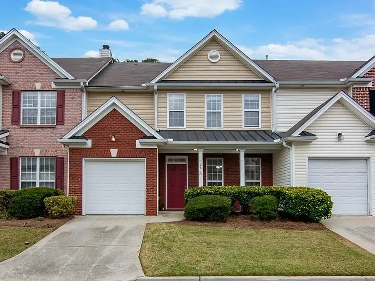 2619 Avery Park Cir — Photo 1