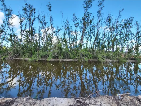 3601 Crestwell Ct, Saint James City, FL 33956