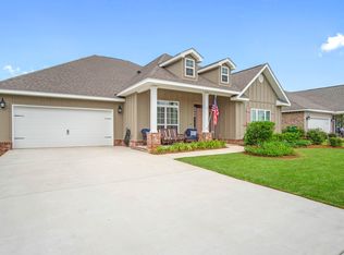 76 Lottie Loop, Freeport, FL 32439