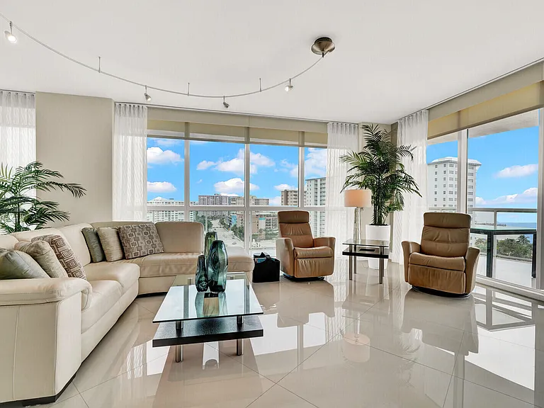 1 N Ocean Blvd #1007 — Photo 9