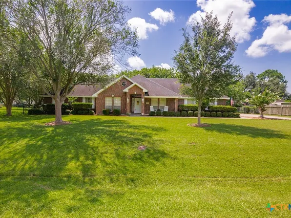 303 Perth St, Victoria, TX 77904