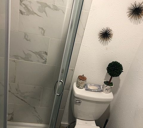 5th image of 1263 N Clarkson St APT 7
