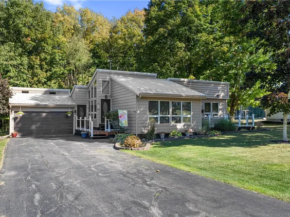 16 Pickett Street Ext, Castile, NY 14427