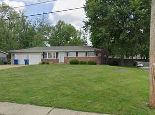 1517 Maple Ln, Ballwin, MO 63011