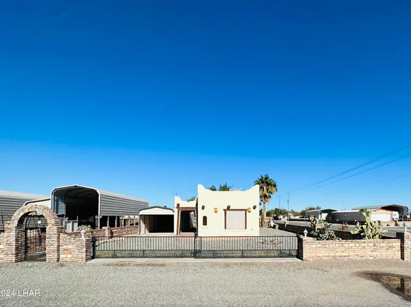 200 N Moon Mountain Ave #1, Quartzsite, AZ 85346