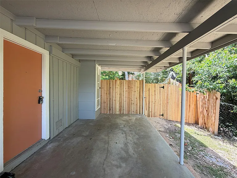 4304 Scottsdale Rd — Photo 3