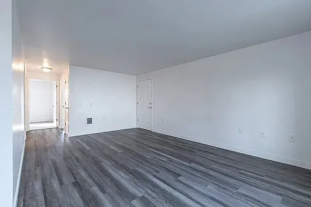 Orchard View Apartments — Photo 26