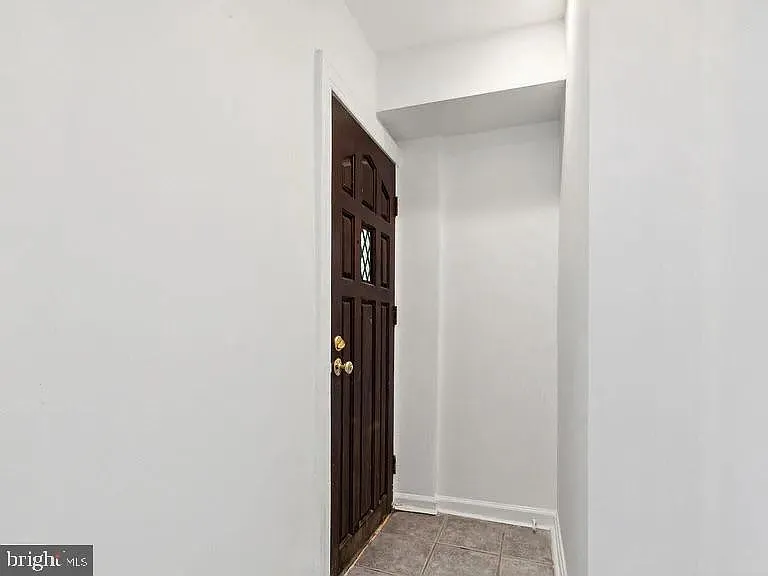1704 V St NW #B — Photo 11