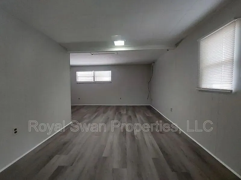 1 bed, 1.0 bath, 560 sqft, $995 — Photo 4