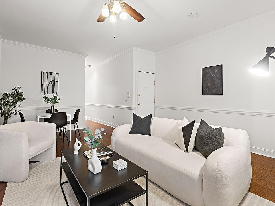 1st image of 931 Willow Ave APT 7