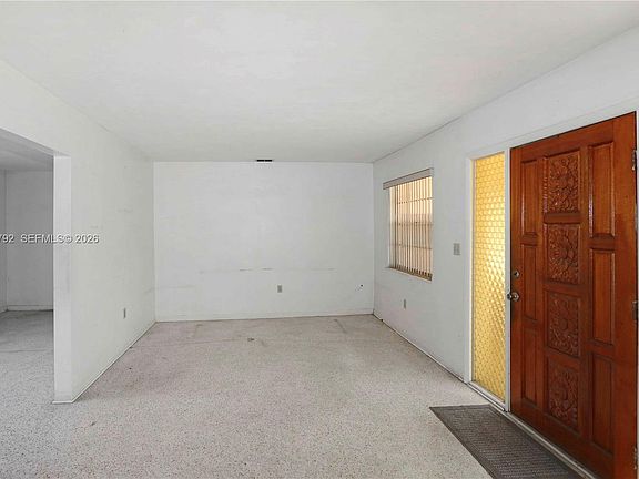 4th image of 799 E 30th St