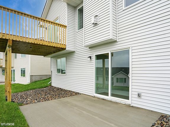 5th image of 5610 NE Briarwood Dr