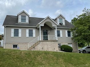 77 Cedar Ln, Wheeling, WV 26003