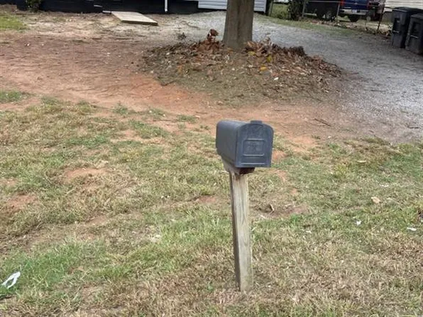 409 Friddle Dr, High Point, NC 27260