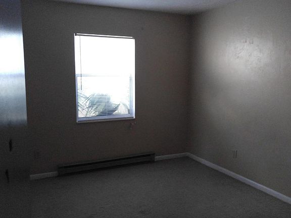 4th image of 3443 NE 10th St