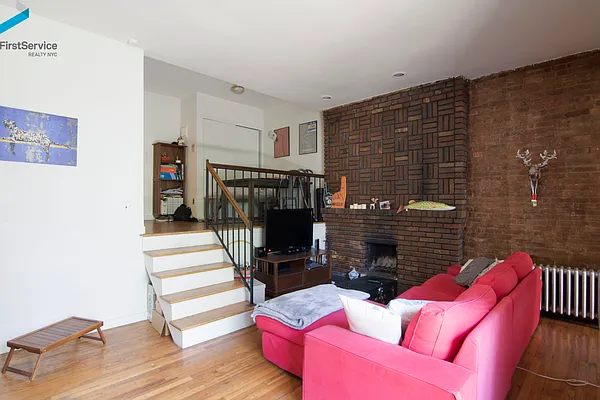 Rented by FirstService Realty (legacy) | media 24