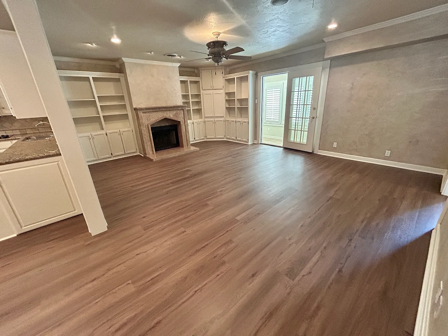3 bed, 1834 sqft, $2,100 — Photo 3