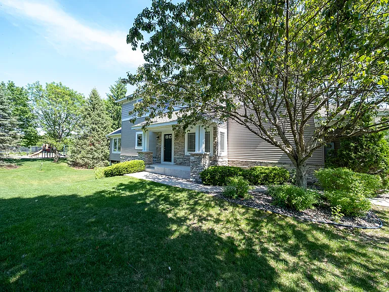 15523 Lilac Dr — Photo 34