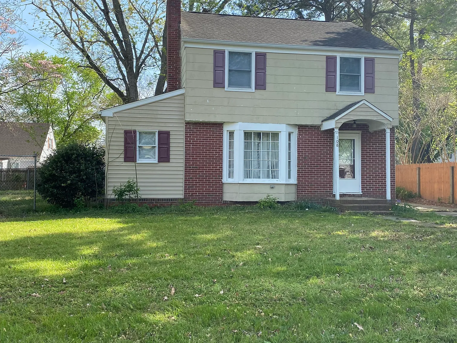 3 bed, 1248 sqft, $1,900 — Photo 1